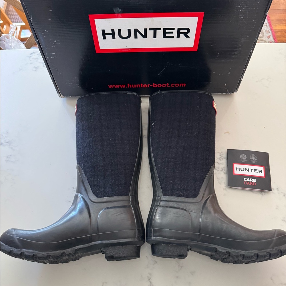 Hunter Arlen navy black boots